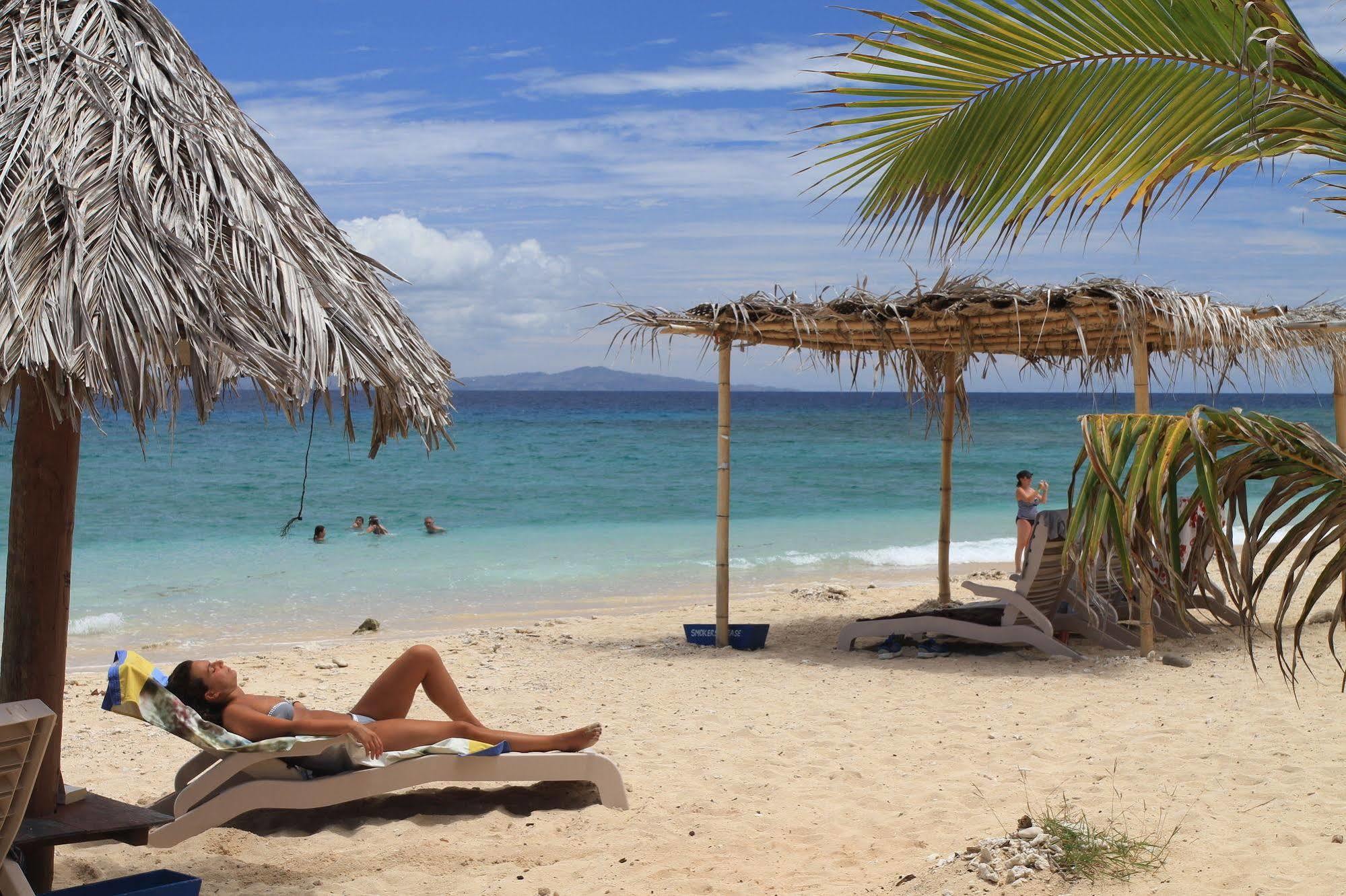 Хостел South Sea Island Экстерьер фото