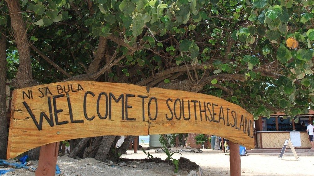 Хостел South Sea Island Экстерьер фото